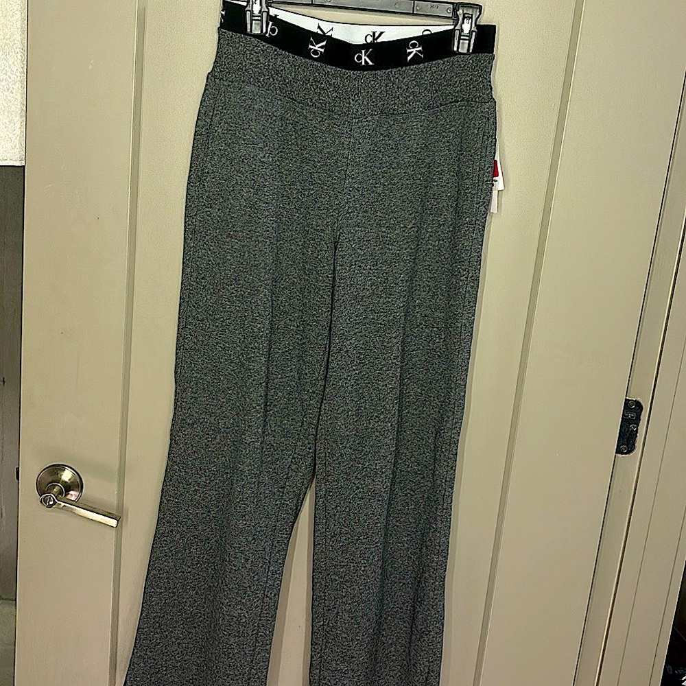 calvin klein wide leg sweatpants 🩶